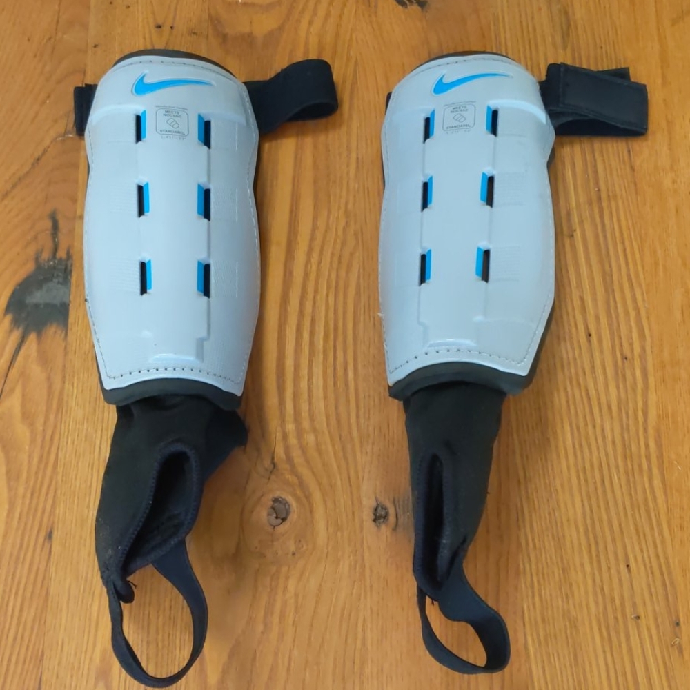 Nike Soccer Shin Guards Size S